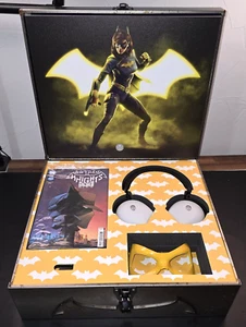 Gotham Knights Rare Limited Edition Collectible Item - Metallic Box - Picture 1 of 13