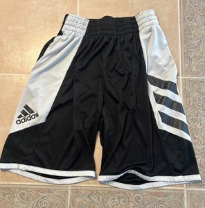 Boys Adidas Aeroready Basketball Training Shorts Black White Size L - Picture 1 of 14