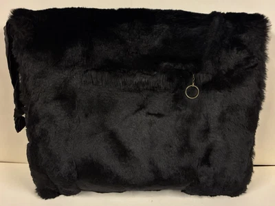 Cartera de mano de piel de visón negro de la década de 1940 13" x 11" correa de muñeca espejo de bolsillo con cremallera Foto 1 de 4