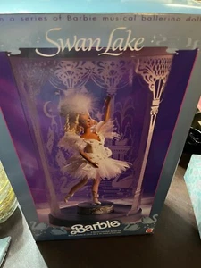 Swan Lake Barbie Doll 1993 - Picture 1 of 14