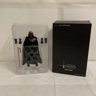 Figura Tomy Juguete Medicom Héroes de Acción Real Guerra de las Galaxias Darth Vader Japón F2 Foto 1 de 4