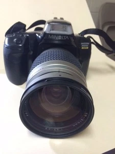 Un nuovo obiettivo Tokina AF 28-210 F1:4.2-6.5 per Minolta e fotocamera - Foto 1 di 5