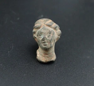 Antiker römischer Bronzekopf einer Göttin, ca. Mitte 2. Jahrhundert n. Chr. - Bild 1 von 7