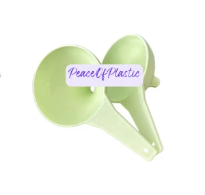 Tupperware große Trichter Gadgets Riesen HERSHEYS Kiss Maker mintgrün Set 2 Neu - Bild 1 von 1