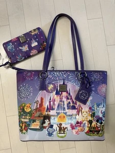 Dooney and Bourke Disney Joey Chou Castles and Attractions Tote Bag + Wallet Neu - Bild 1 von 14