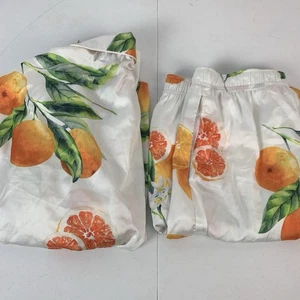 Conjunto de pijama para dormir Averie satinado naranja estampado de frutas para mujer grande con botones - Imagen 1 de 10