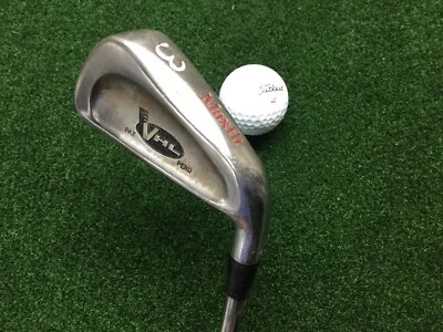 Maxfli VHL 3 IRON, RH Blade, 38.5" Steel Shaft Reg Flex, Golf Pride Grip USA - Image 1 of 4