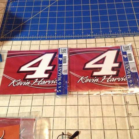 2 Kevin Harvick Wincraft  #4 Busch  4x6 Magnets Cover