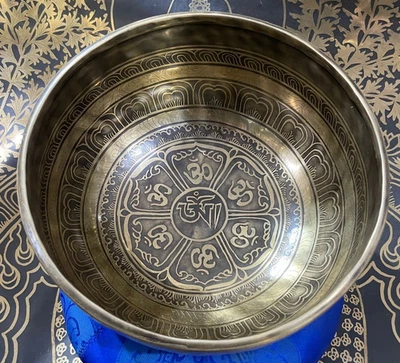 8 inches Diameter Tibetan Singing Bowl-Yoga Meditation Bowl-Sound Healing Bowl - Image 1 of 4