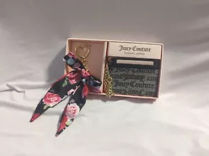 Juicy Couture grau/schwarz Logo Gothic Statement Kartenetui Schlüsselanhänger Geschenkset NEU - Bild 1 von 11