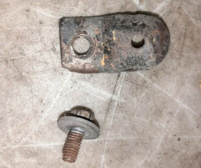 (1) Cubierta de tuerca de rótula superior trasera 97-99 Acura 2.3 CL  Foto 1 de 2