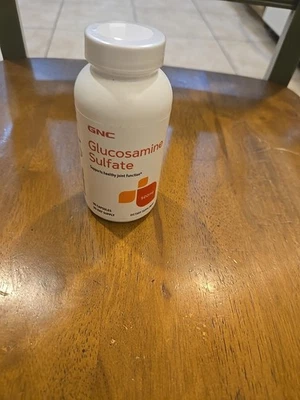 Suplemento para articulações de sulfato de glucosamina GNC 500 mg 90 cápsulas NOVO VALIDADE 11/2026 - Imagem 1 de 4