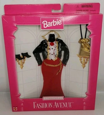 Mattel 1997 Barbie Fashion Avenue International SPAIN Outfit #18106 NRFB - Image 1 of 4