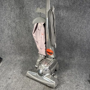 Kirby Sentria G10D Upright Vacuum Cleaner Tested Works Great FREE SHIPPING - Picture 1 of 12