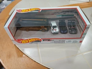 2023 HOT WHEELS PREMIUM TRACK DAY COLLECTOR 4 CAR SET - Bild 1 von 5
