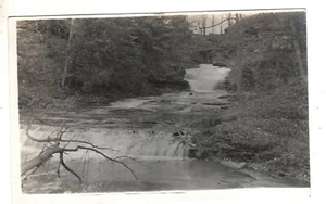 Bonita postal con foto real Waterfall Stream Creek RPPC de Nueva York - Imagen 1 de 2