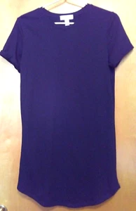 FOREVER 21 T-Shirt Tunic size S Small Black Shirttail Hem Rolled Short Sleeve - Picture 1 of 5