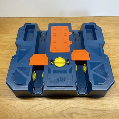 Hot Wheels Double Ultra Booster - Very FAST 6 Volt 4 Battery Car Launcher - Image 1 of 4