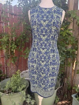 Vestido Versace Colección Estampado Barroco Moveble Precio de venta sugerido por el fabricante 320 USD Talla S/4 Foto 1 de 4