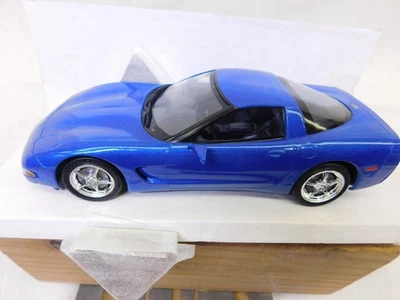 NUEVO AMT ESCALA 1/25 2003 CORVETTE CUPÉ EN AZUL MODELO PROMOCIONAL ERTL Foto 1 de 4