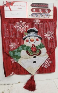 Ex-Long Tapestry Table Runner,13"x72",WINTER,CHRISTMAS,SMILING SNOWMAN ON RED,HG - Picture 1 of 7