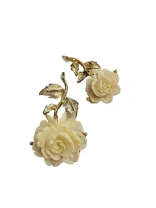 Broche flor rosa celuloide vintage solapa prendedor tono dorado lote de 2 - Imagen 1 de 4