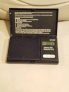 200 Gram Digital scale, battery operated, Model # DW-200B - Picture 1 of 3