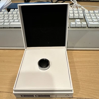 Rastreador de actividad Oura Ring generación 3 - plateado Foto 1 de 4