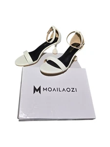 NWOT MOAILAOZI Women's White Open Toe Chunky Sandal Heels Size 7 - Picture 1 of 9