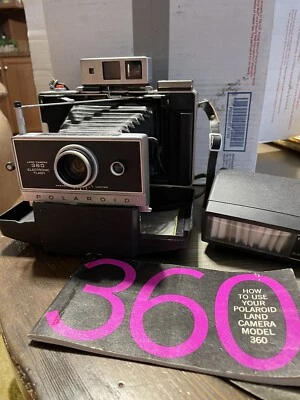 Polaroid 360 Electronic Flash Camera, Hard Case, External Flash, Strap - Image 1 of 4