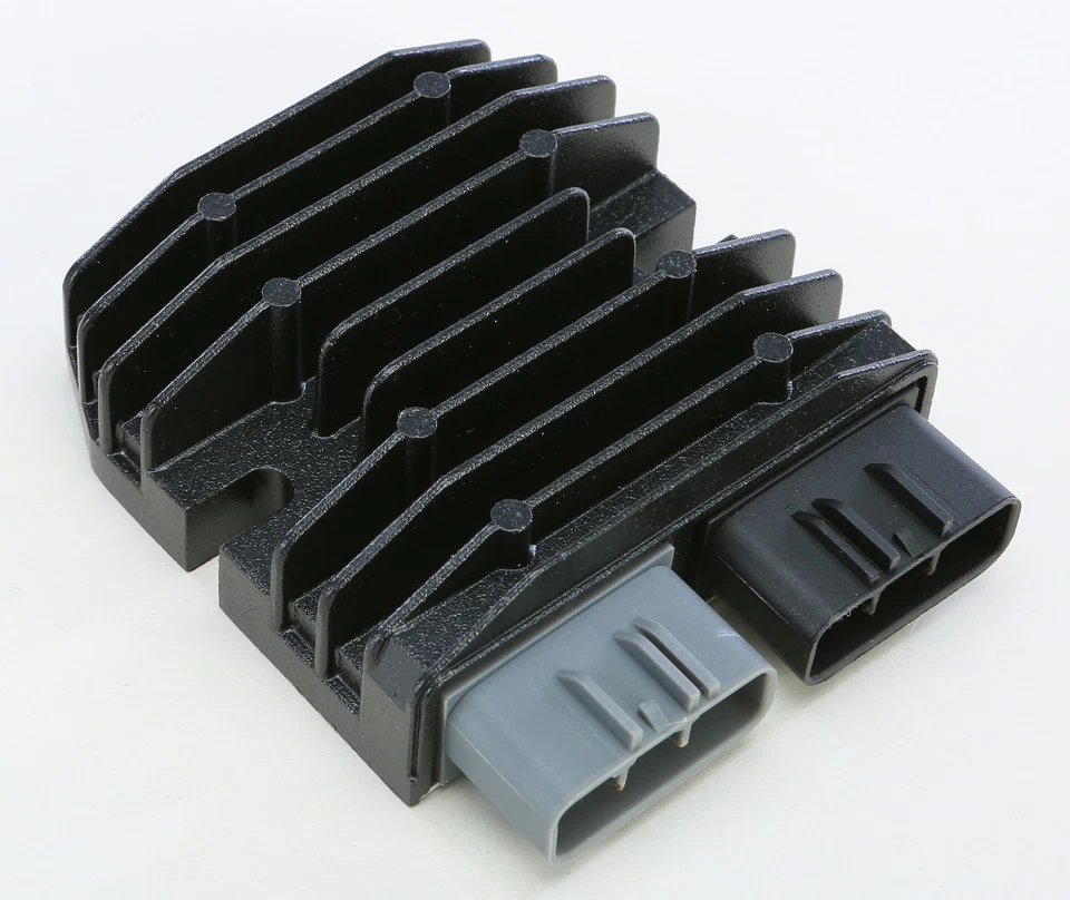 Регулятор выпрямителя Rick's 10-022 для 2008-2017 Triumph Street Triple 675 - Изображение 1 из 1