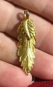 Vtg Hawaiian Gold Dipped Real Maile Leaf 1.25” Pendant Hawaiian Beautiful J220 - Picture 1 of 2