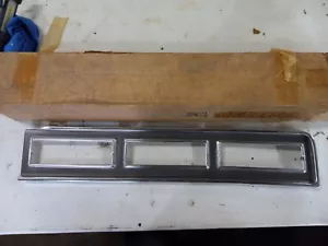 GM NOS 5967066 TAIL LIGHT BEZEL. IMPALA CAPRICE 74 75 76 - Picture 1 of 4