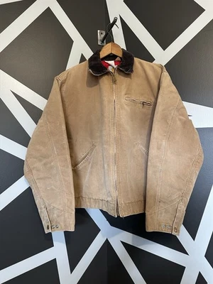 Chaqueta Carhartt Detroit De Colección Años 80 Roja Forrada con Edredón Para Hombre Talla M (42) Hecha en EE. UU. Foto 1 de 4