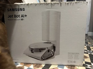 SAMSUNG Jet Bot AI+ VR50T95735W Robot Vacuum Cleaner New In Box - Picture 1 of 4