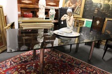 18835 Tavolo modernariato design base acciaio cromato piano in cristallo nero