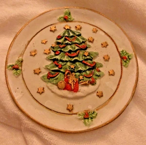 Plato de árbol de Navidad miniatura vintage de regalos de Carol Wright años 70 plato 2 3/4 pulgadas - Imagen 1 de 5