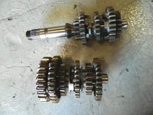 #* 98 Intruder VS800 VS 800 Transmission Tranny Shaft Gears Motor Engine ** 1998 - Picture 1 of 3
