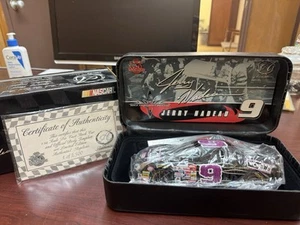 RACING CHAMPIONS #99110-9: Jerry Nadeau 1/24 Scale #9 WCW / NWO 1999 Ford Taurus - Picture 1 of 1