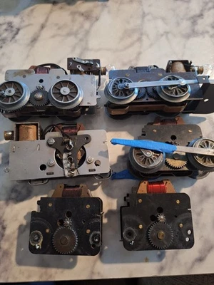 6 Prewar O Gauge Electric Locomotive Motors Parts And Or Repair - Image 1 of 4
