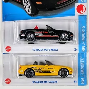 Hot Wheels / '91 Mazda MX-5 Miata / Set of 2 / Black & Yellow - Picture 1 of 2