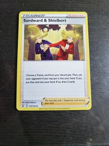 Sordward & Shielbert 135/163 Pokémon TCG Kampfstile Non-Holo NM/M Trainer - Bild 1 von 3