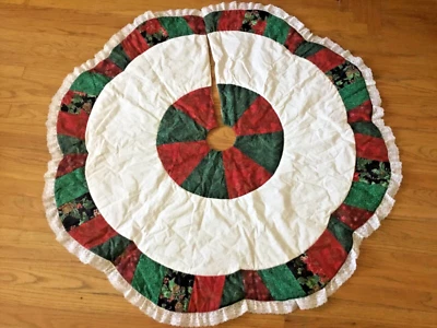 Falda Árbol de Navidad Acolchada Hecha a Mano Borde Encaje Blanco 45" Acolchada Patchwork Foto 1 de 4