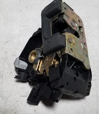 2002 03 04 05 06 07 2008 Jaguar X-Type Front RH Power Door Lock Actuator Latch A - Image 1 of 3