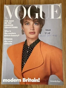 Vogue Magazin: August 1986 UK. Sommermode. Amanda Pays Hülle - Bild 1 von 15