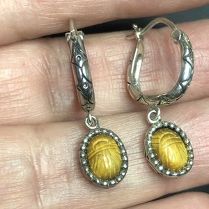 8341 Sterling silver 925 Tiger's eye scarab dangle hoop Earrings 4.21 grams - Picture 1 of 2