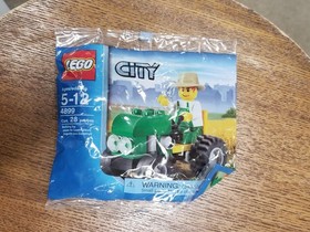 Lego 4899 CITY Farmer Minifigure Green Tractor Polybag Action Figure Farm Town