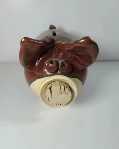 VINTAGE FOLK ART STONEWARE CLAY POTTERY GLAZE PIG PIGGY BANK CORK NOSE - Picture 1 of 5