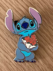 DISNEY DLRP LILO & STITCH, STITCH WITH ROSES PIN - Picture 1 of 2
