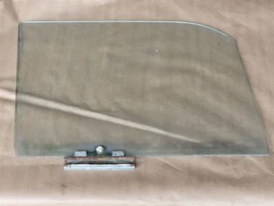 Puerta delantera vidrio 4 puertas sedán se adapta a 63-66 VALIANT  Foto 1 de 4